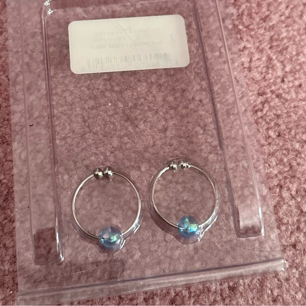 Nipple rings (non-piercing)
